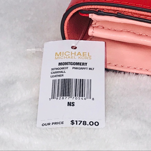 Michael Kors Montgomery Carryall Wallet - Picture 8 of 8